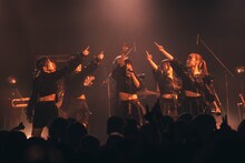 「INUWASI Tokyo Oneman Tour〝 N 〟」の様子。