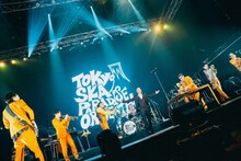 東京スカパラダイスオーケストラとMasato（coldrain）。（Photo by SHOTARO.）