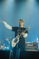 SUGA（Vo, G / dustbox）（Photo by Ayu Megadewi Kubota）