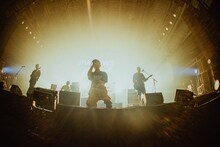 SHADOWS（Photo by Ayu Megadewi Kubota）