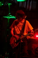 藤原基央（Vo, G）