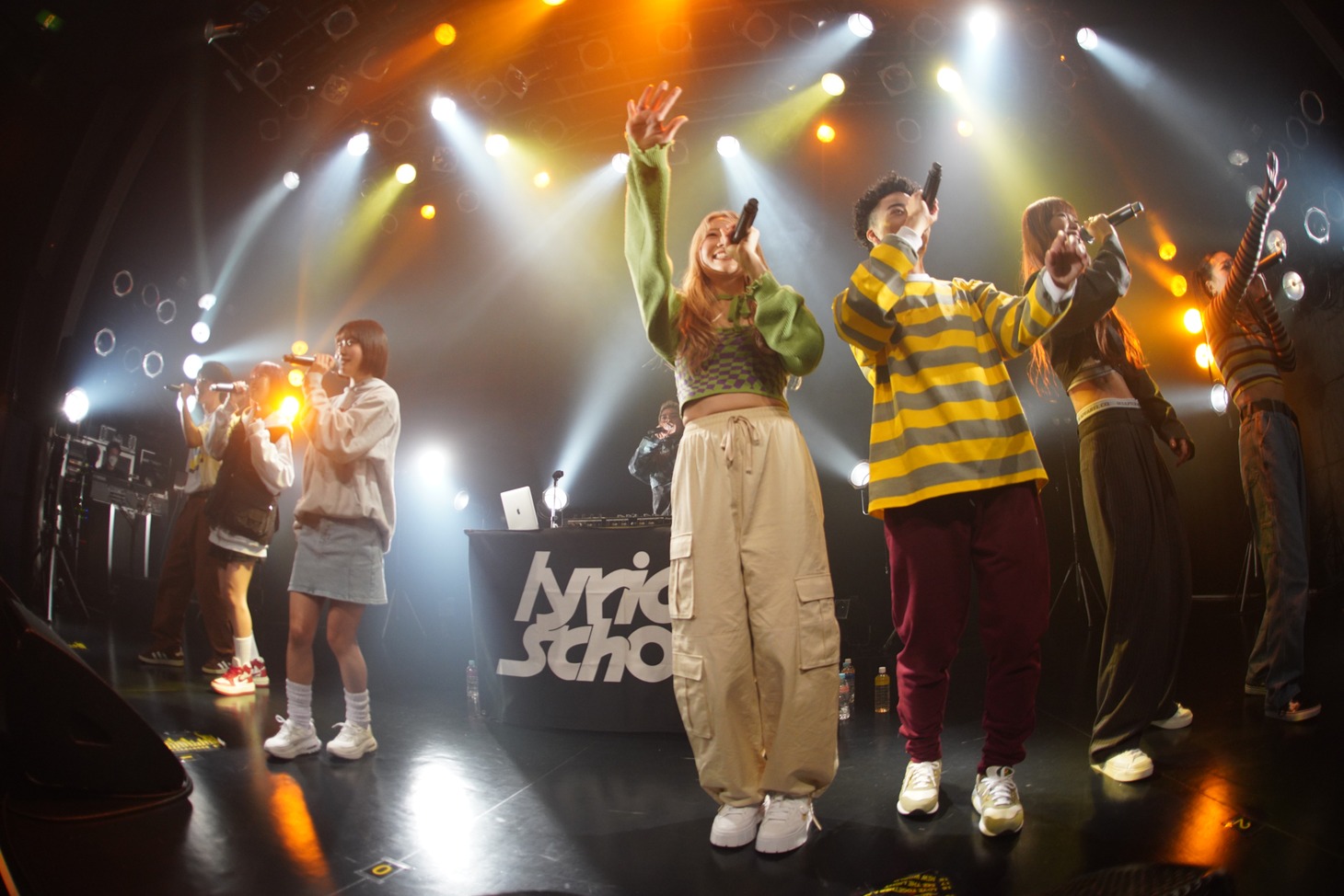 「lyrical school one man live 2023 NEW WORLD」の様子。（撮影：沼田学）