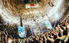 「BLUE ENCOUNT TOUR 2022-2023 ～knockin' on the new door～THE FINAL」の様子。（撮影：ヤマダマサヒロ）