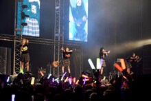 #2i2「死兆星ワンマン」の様子。