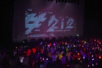 #2i2「死兆星ワンマン」の様子。