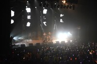 #2i2「死兆星ワンマン」の様子。