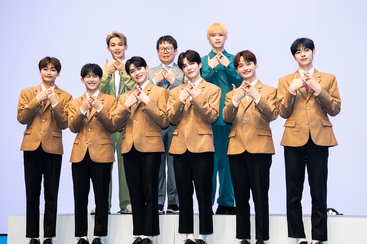 LAPONEから6人組グループDXTEENがデビュー、シングル収録曲はJO1