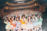 FRUITS ZIPPER「1st LIVE TOUR 2023 -WINTER- ♡BE AT THE HEART♡ -TOUR FINAL-」の様子。（撮影：ヨシモリユウナ）