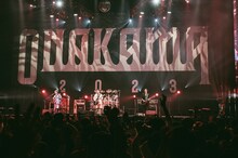 THE ORAL CIGARETTES　（撮影：ハタサトシ）