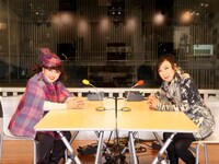 左から黒柳徹子、松任谷由実。