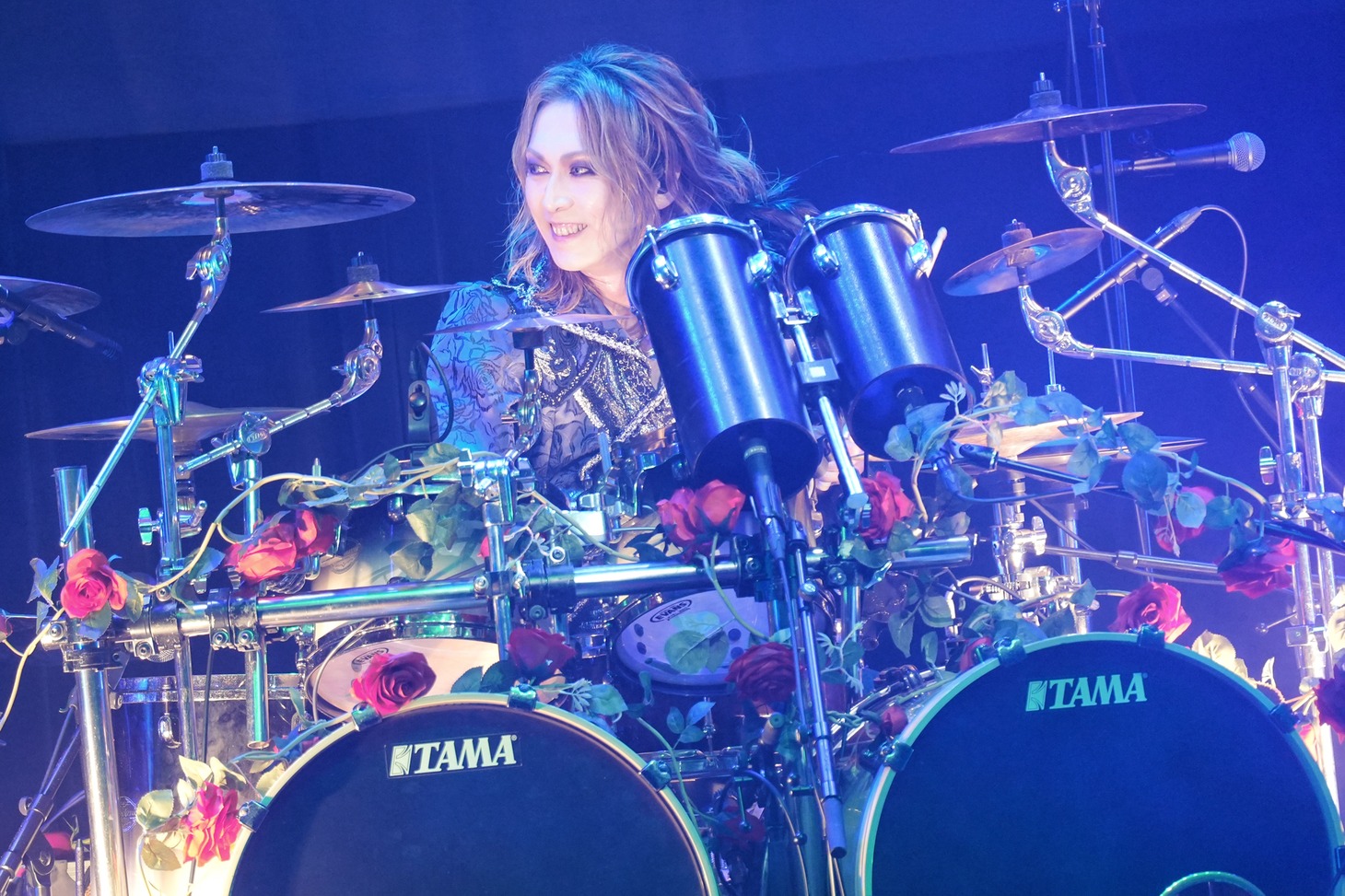 YUKI（Dr）
