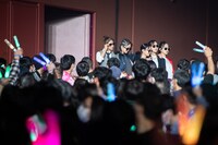 客席に現れたゆな軍。