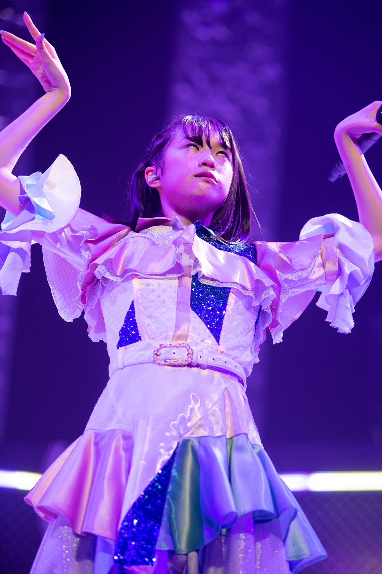 白目を剥く小久保柚乃。