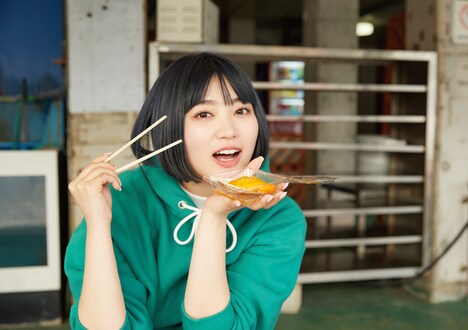 「柏木ひなたカレンダー2023.4 - 2024.3」HMV&BOOKS online / HMV店舗 / Loppi限定オリジナルボーナスページ (c)SDP