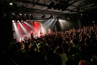 「Zang-Neng tour 2023」LIQUIDROOM公演の様子。（Photo by kaochi）