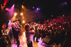 STARKIDSがメジャーデビュー発表した初自主企画、バイブス全開のライブにファン熱狂