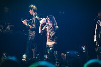 STARKIDSのライブの様子。（撮影：ハタサトシ）