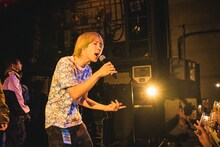 STARKIDSのライブの様子。（撮影：ハタサトシ）