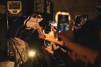 STARKIDSのライブの様子。（撮影：ハタサトシ）