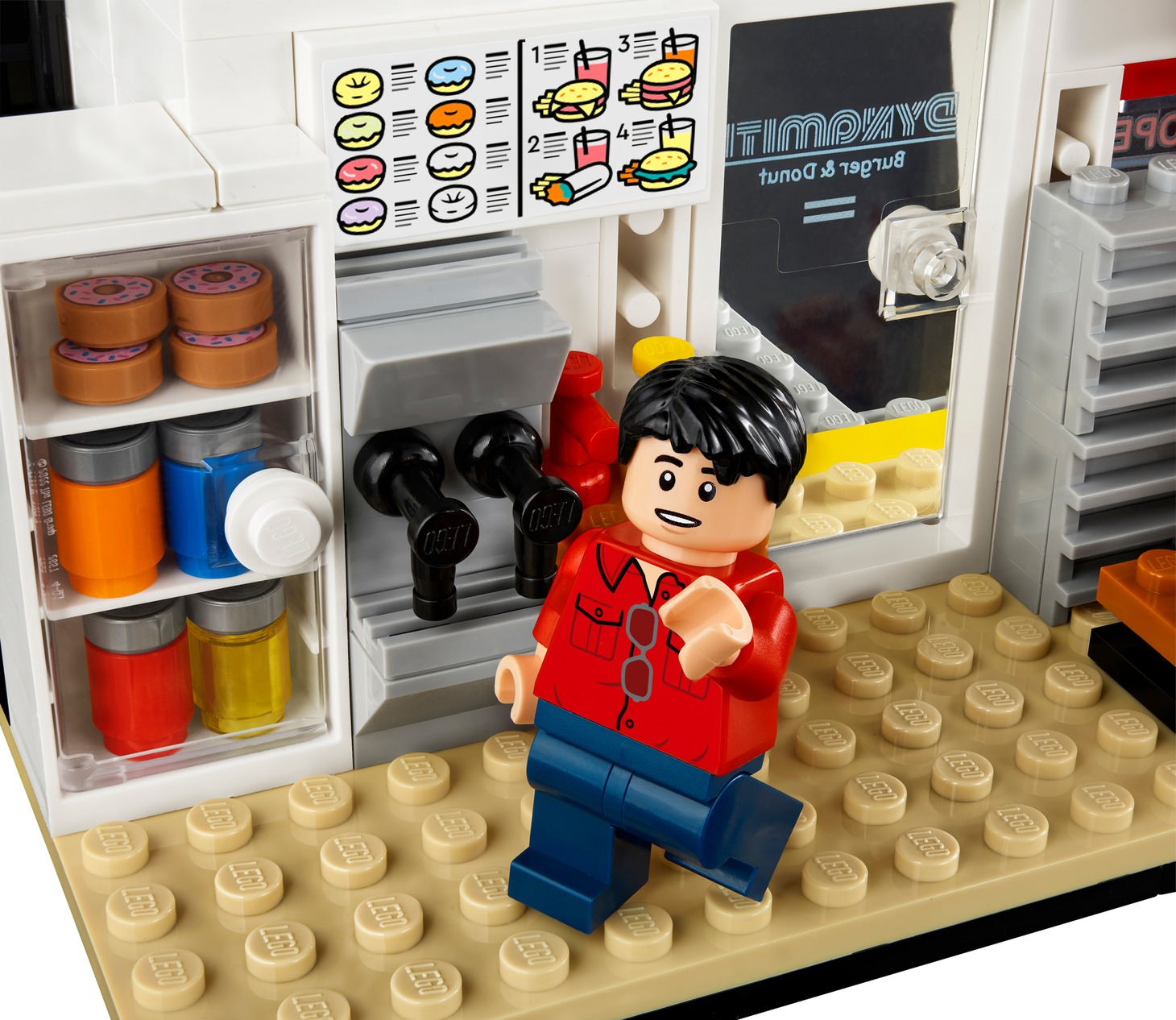 「レゴ アイデア BTS Dynamite」より。(c)2023 The LEGO Group. (c)BIGHIT MUSIC & HYBE. All Rights Reserved.