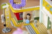 「レゴ アイデア BTS Dynamite」より。(c)2023 The LEGO Group. (c)BIGHIT MUSIC & HYBE. All Rights Reserved.