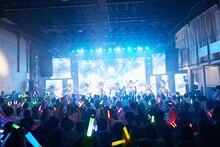 「iSPY 1st Anniversary Tour 2022-2023 あなたのハートはいただきます♡」ファイナル公演の様子。