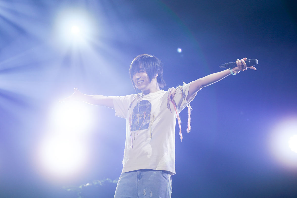蒼井翔太