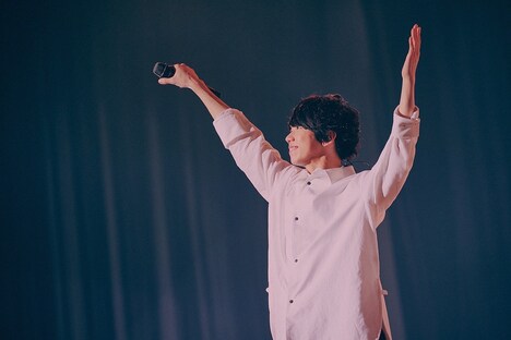 片岡健太（Vo, G）（撮影：後藤壮太郎）