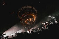 Official髭男dism「SHOCKING NUTS TOUR」2月16日公演の様子。（Photo by TAKAHIRO TAKINAMI）