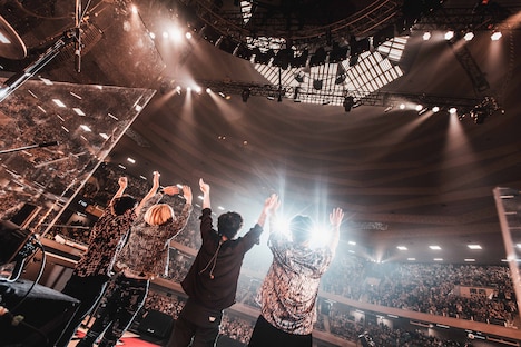 Official髭男dism「SHOCKING NUTS TOUR」2月16日公演の様子。（Photo by TAKAHIRO TAKINAMI）