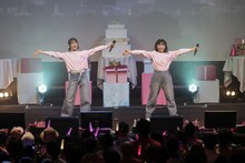 左から高井千帆、播磨かな。