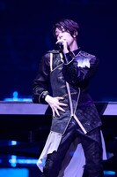 棗⺒波役の西山宏太朗。