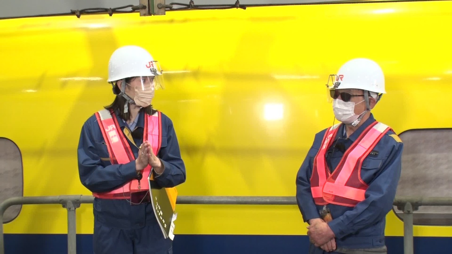 市川紗椰とタモリ。(c)テレビ朝日