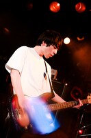 Mikuru Yamamoto（B, Cho / ANORAK!）（Photo by Yukitaka Amemiya）