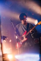 Kohei Kamoto（G, Manipulator / DYGL）（Photo by Yukitaka Amemiya）