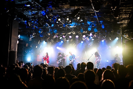 Strip Joint（Photo by Yukitaka Amemiya）