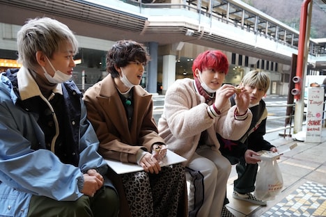 アロハチームの（左から）シューヤ、タクヤ、ユーキ、アロハ。