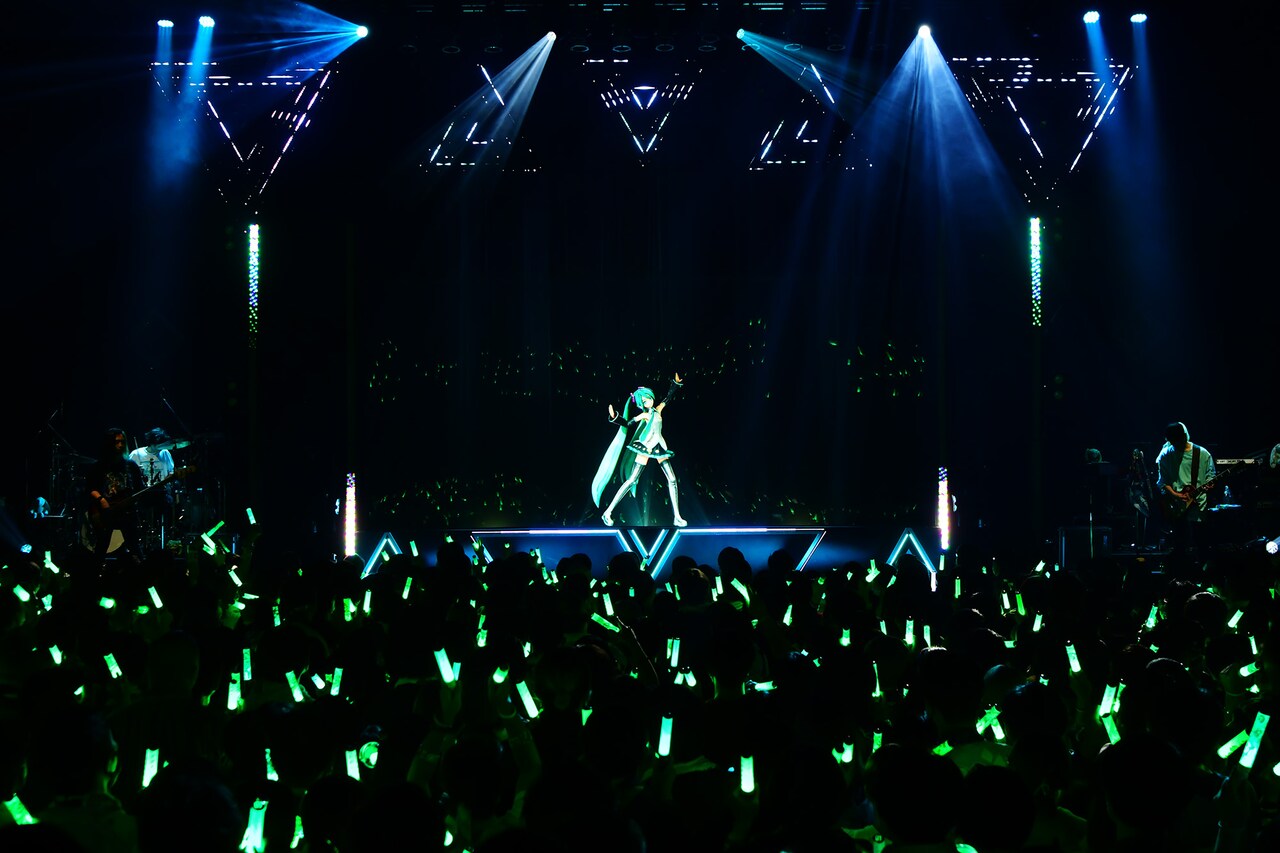 初音ミク サンダーボルト2023 CROSSBODY BAG バッグ その他（イベント）】「初音ミク JAPAN TOUR 2023 ~THUNDERBOLT