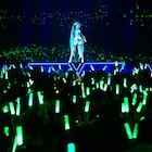 初音ミクの7年ぶり全国Zeppツアー開幕!大歓声の中で「THUNDERBOLT」初披露