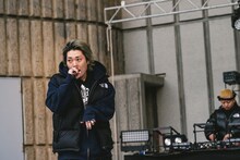 JUBEE（CreativeDrugStore）（撮影：ハタサトシ）