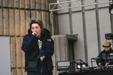 JUBEE(CreativeDrugStore)(撮影:ハタサトシ)