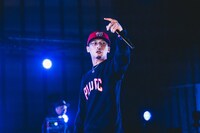 PETZ（YENTOWN）（撮影：ハタサトシ）