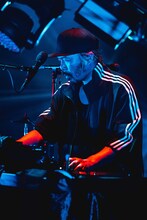 BOTS（DJ）（Photo by TAKAHIRO TAKINAMI）