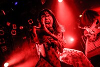 下川リヲ（Vo, G）（撮影：森好弘）