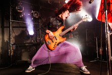 マジル声児（B, Cho）（撮影：森好弘）