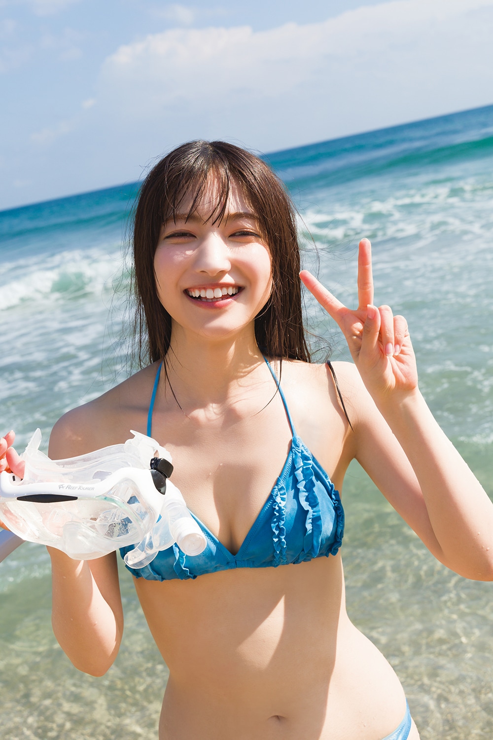 大園玲「櫻坂46 大園玲 1st写真集 半分光、半分影」より。（撮影：Takeo Dec.）