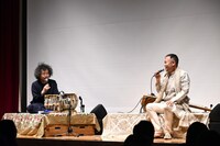 左からU-zhaan、石濱匡雄。