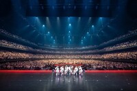 「IVE THE FIRST FAN CONCERT “The Prom Queens” IN JAPAN」の様子。（撮影：田中聖太郎）(c)STARSHIP ENTERTAINMENT / AMUSE