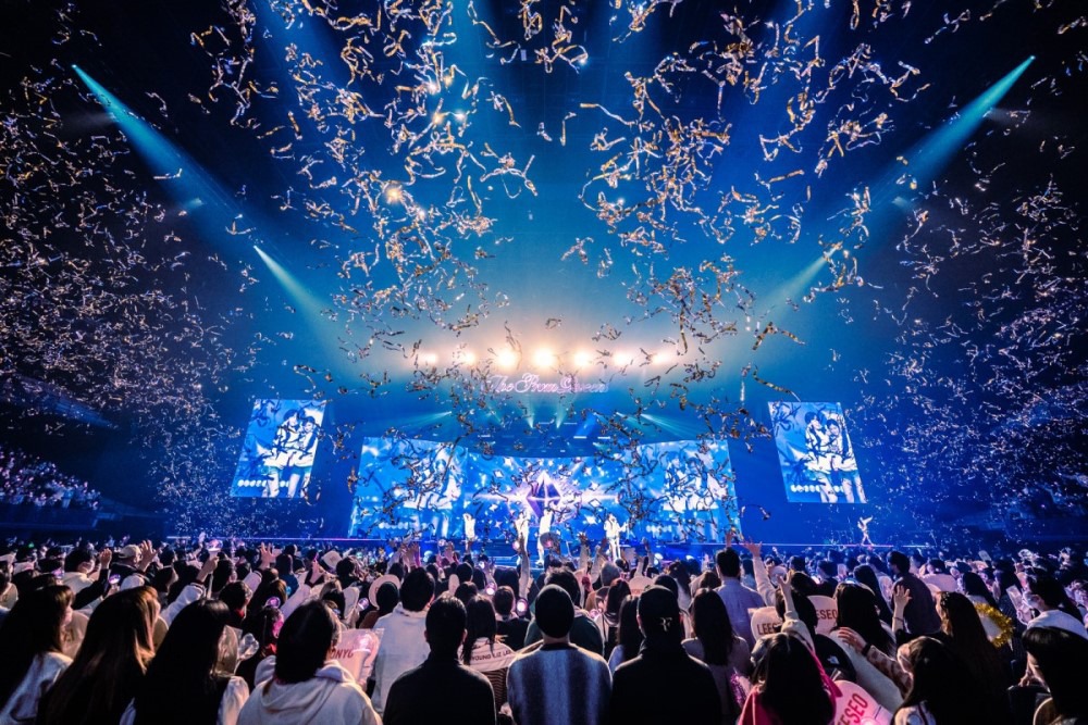 「IVE THE FIRST FAN CONCERT “The Prom Queens” IN JAPAN」の様子。（撮影：田中聖太郎）(c)STARSHIP ENTERTAINMENT / AMUSE