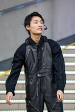 柴崎楽（撮影：小坂茂雄）